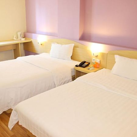 7Days Inn Foshan Qiandeng Lake Nangui Road Subway Station Εξωτερικό φωτογραφία