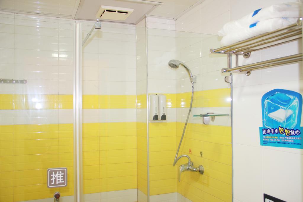 7Days Inn Foshan Qiandeng Lake Nangui Road Subway Station Εξωτερικό φωτογραφία